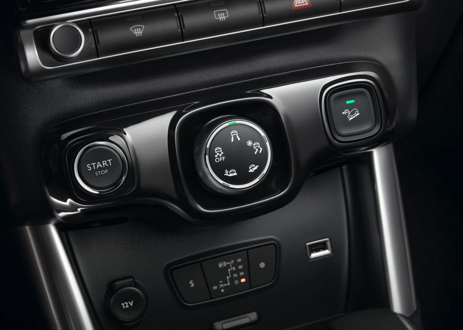 Детали интерьера Citroen C3 Aircross 2017 года  (WW) (фото 87 из 120)